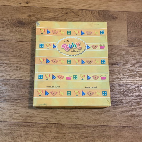 Girls Baby Album (Brand-New) - Picture 2 of 3